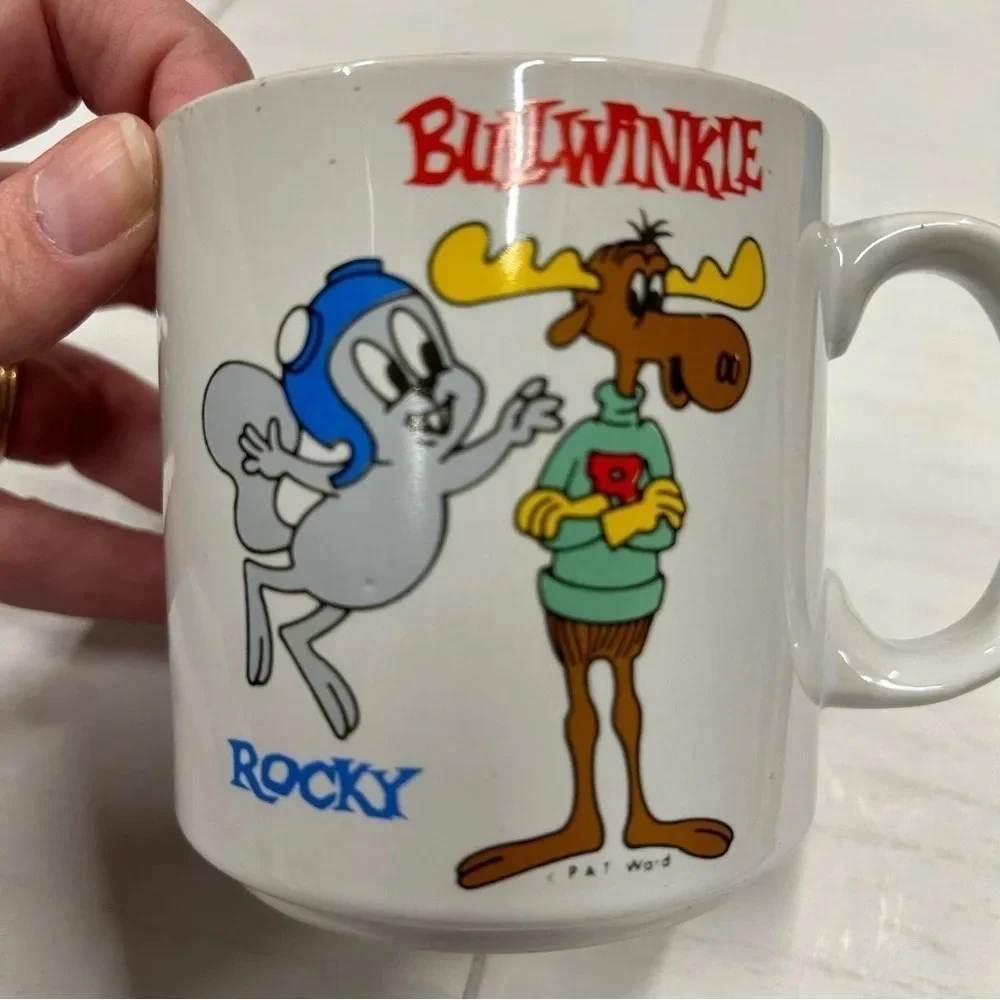 Vintage 1980’s Bullwinkle & Rocky coffee mug.  Great used condition Pat‎ Ward